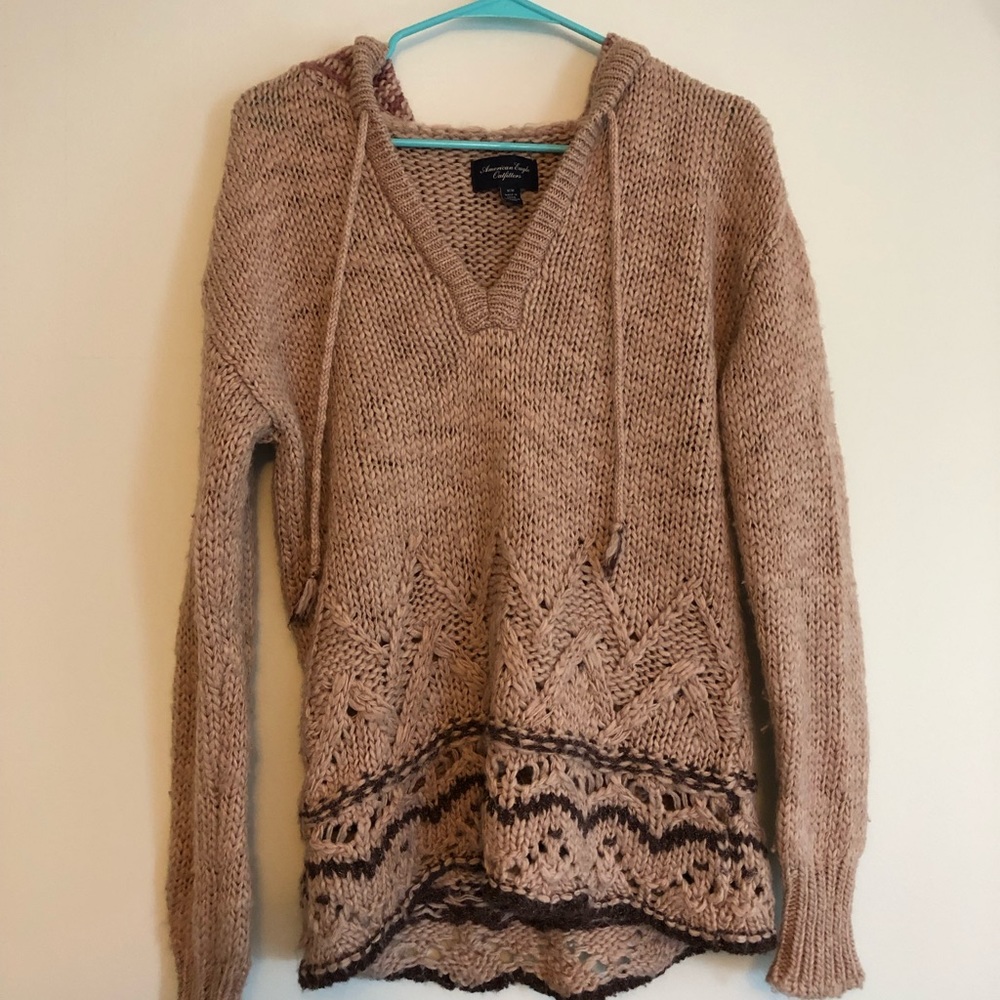 American Eagle Tan Sweater